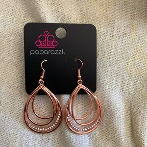 New paparazzi copper earrings